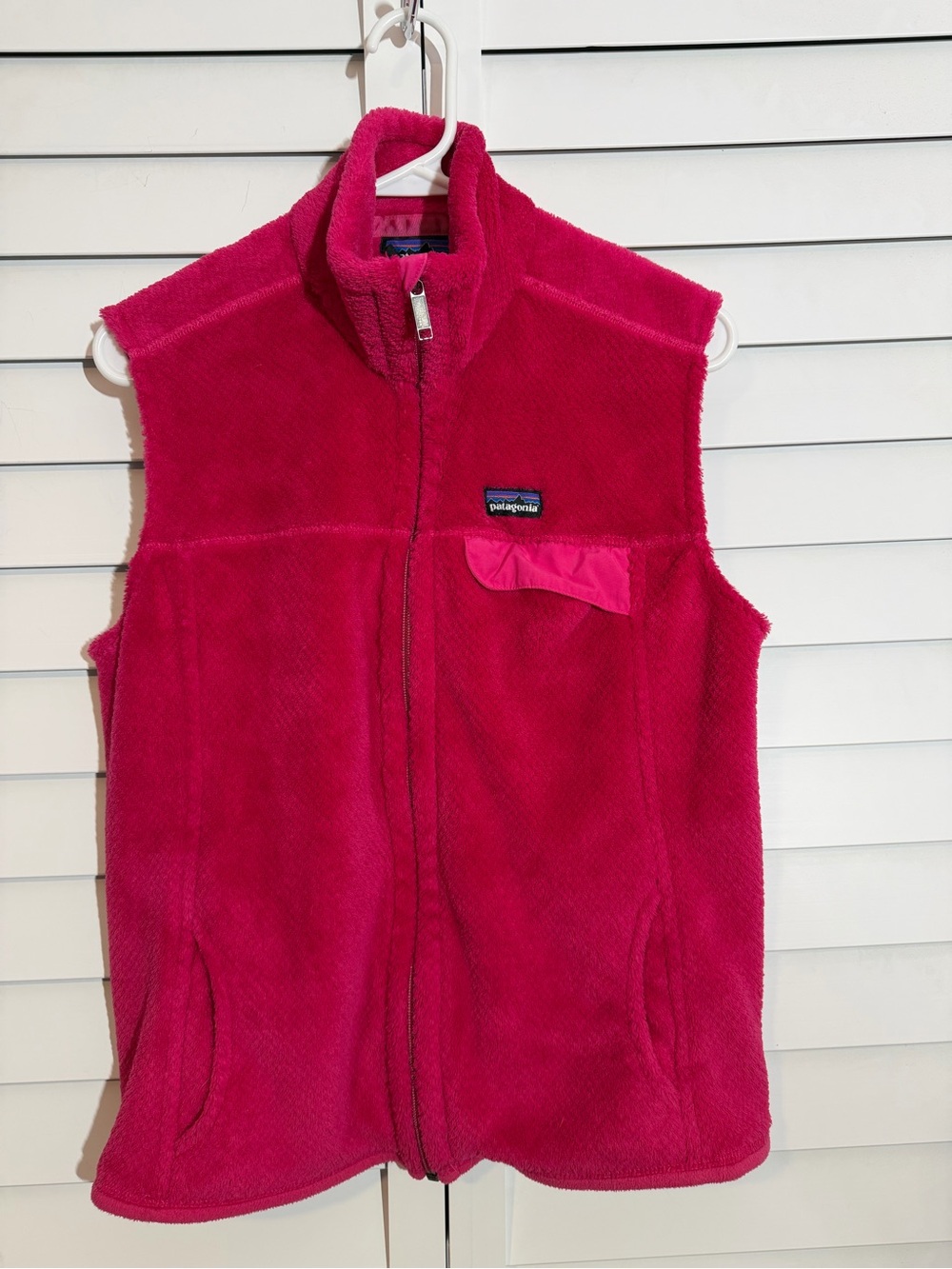 Patagonia Women’s Fuchsia Re-Tool Fleece Vest